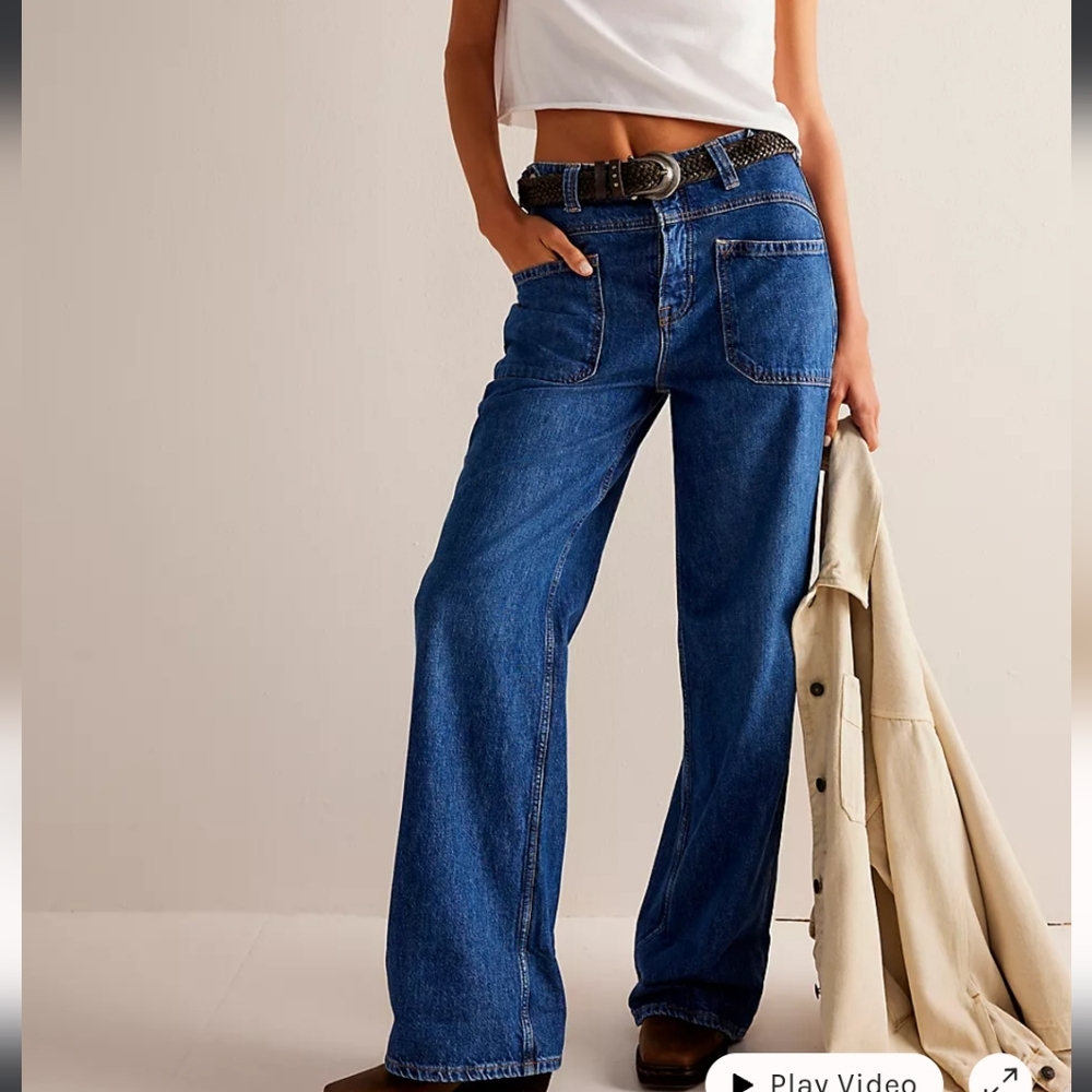 We The Free Palmer Cuffed Jeans Size 29 LIKE NEW!